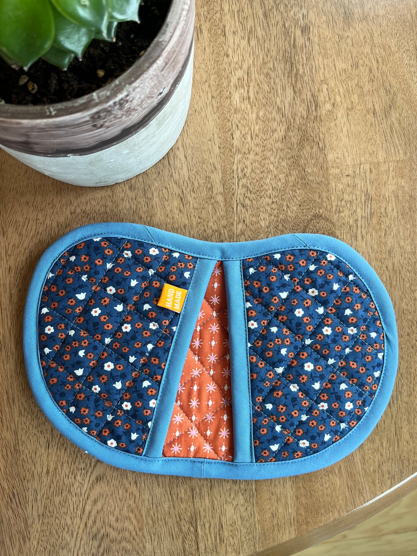 Jelly Bean Hot Pot Holders - Blue/Navy Floral
