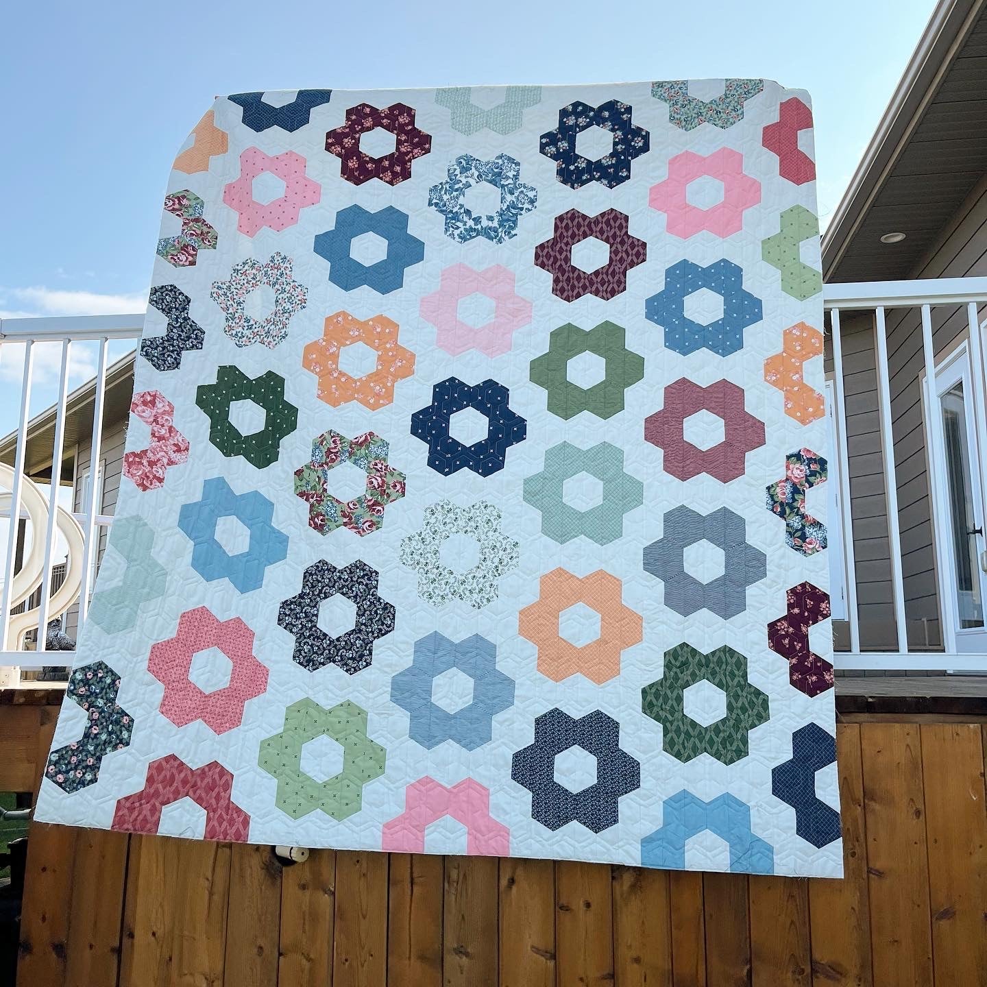 Hexagon Blooms FINISHED QUILT (no binding)