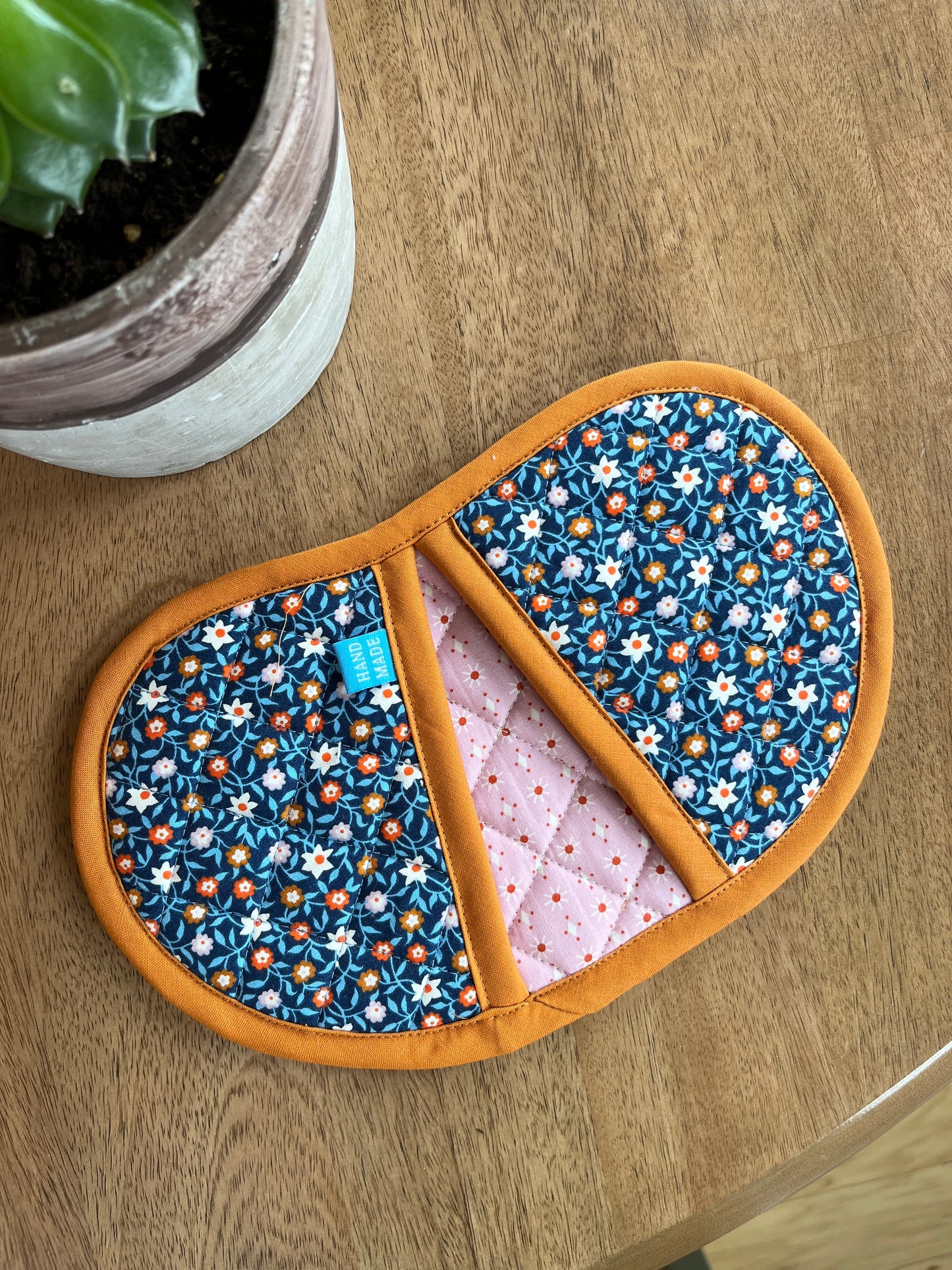 Jelly Bean Hot Pot Holders - Orange/Navy Floral