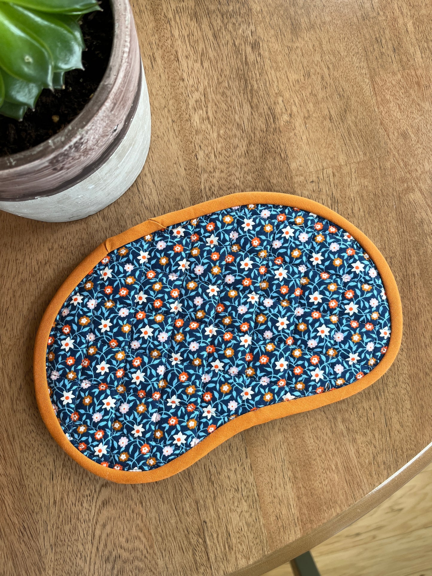 Jelly Bean Hot Pot Holders - Orange/Navy Floral