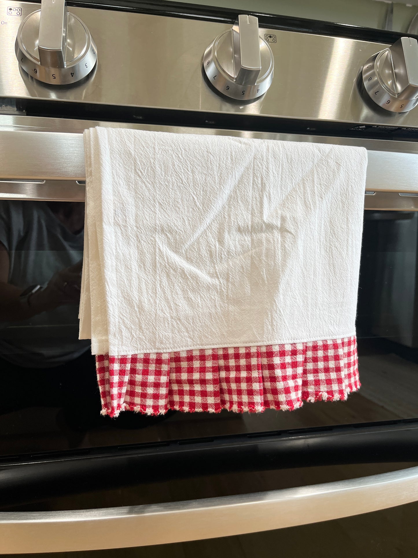 Flour Sack Tea Towel - Ruffled Red Check