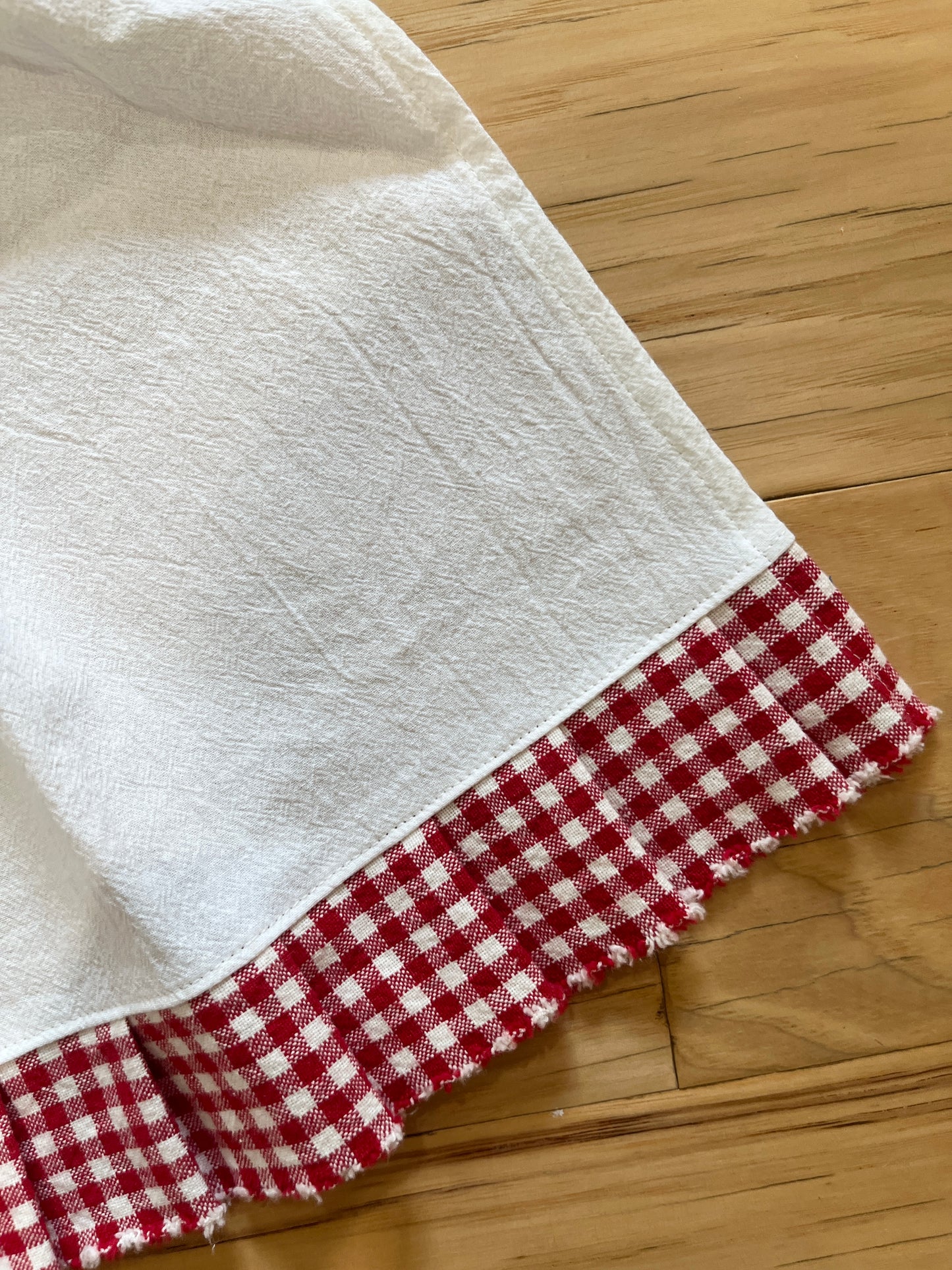 Flour Sack Tea Towel - Ruffled Red Check
