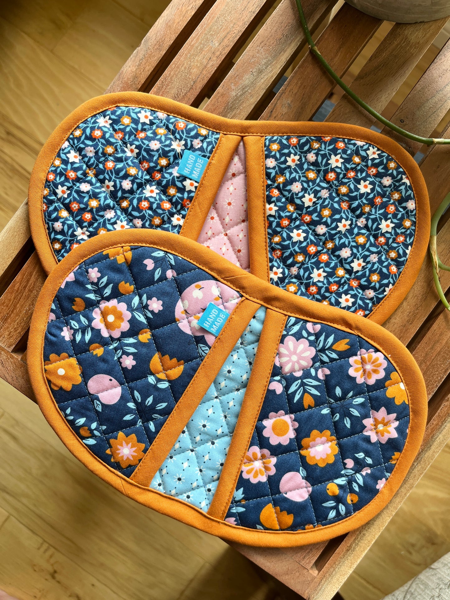 Jelly Bean Hot Pot Holders - MIX SET Navy Floral/Apple